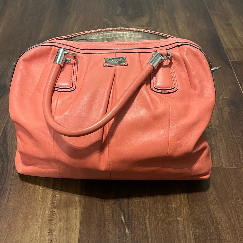 1941 Coach shoulder purse